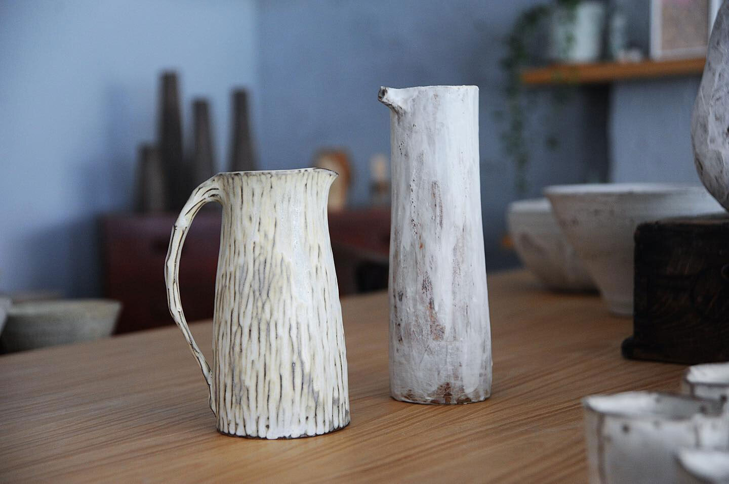 《不純白生活 Not Simply White》羅士亷 陶藝個展