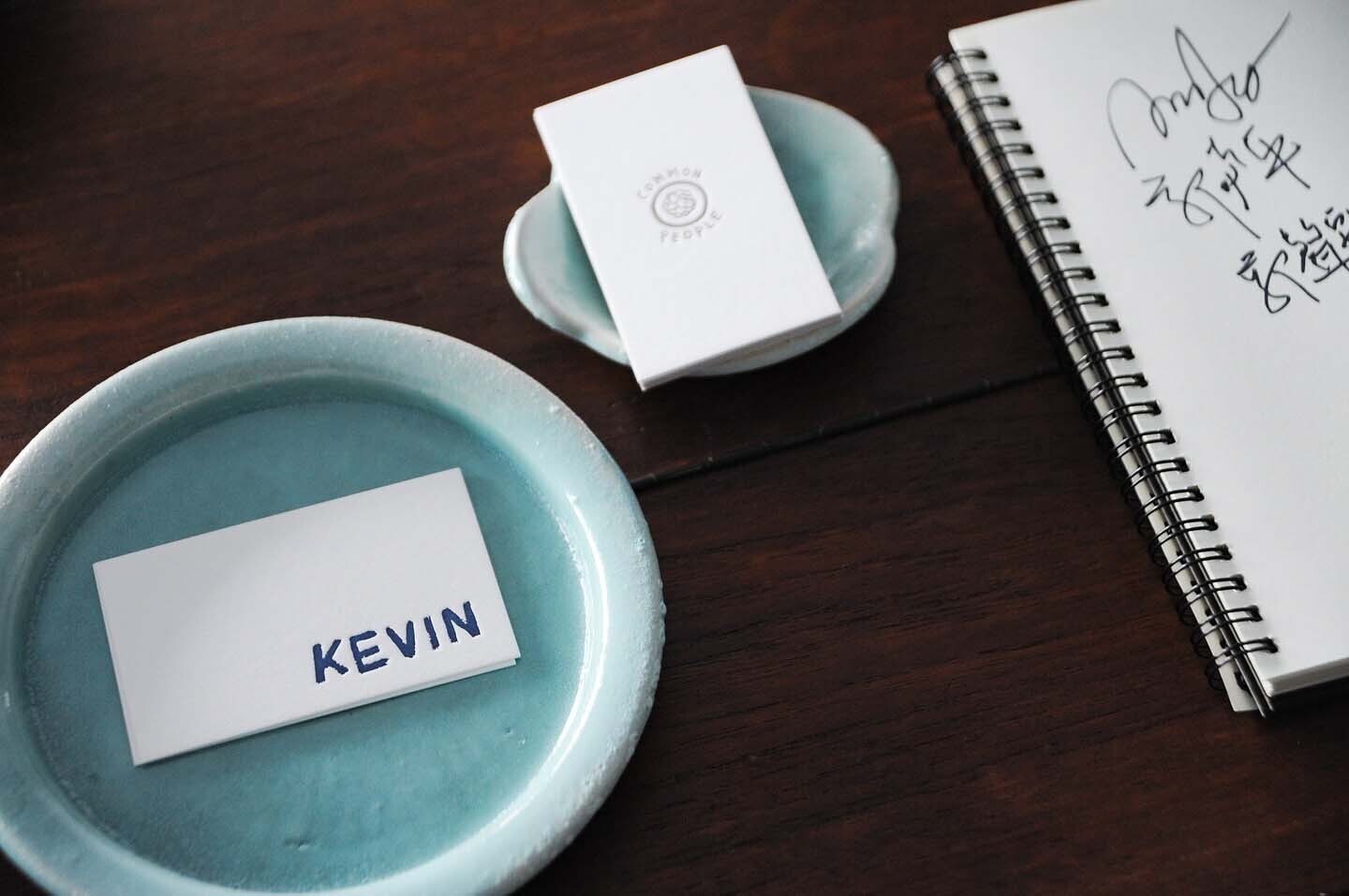 KEVIN油畫創作展覽『孩子』與陶品牌