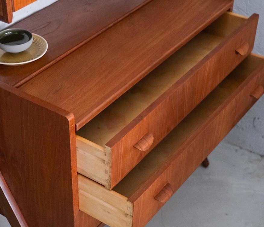 丹麥多功能寫字櫃