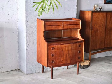 Gunnar Falsig 丹麥柚木玻璃寫字櫃