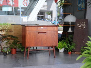 丹麥柚木下掀式邊櫃 丹麥柚木下掀式邊櫃