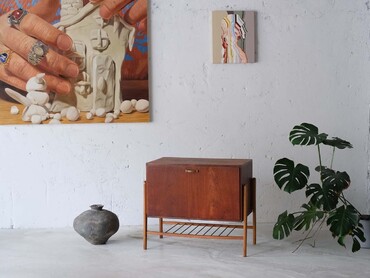 丹麥老件邊櫃 丹麥老件邊櫃