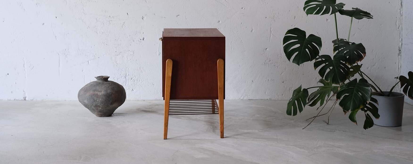 丹麥老件邊櫃 丹麥老件邊櫃