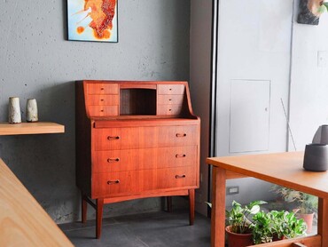 丹麥老件柚木寫字桌 丹麥老件柚木寫字桌