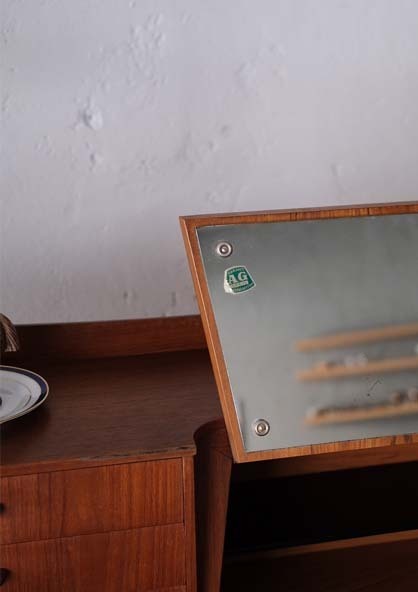 丹麥老件柚木寫字桌 丹麥老件柚木寫字桌