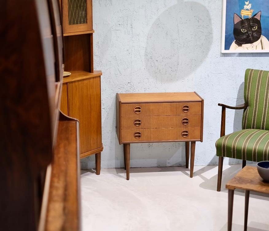 柚木三層抽屜櫃