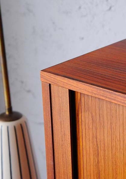 玫瑰木捲門櫥櫃