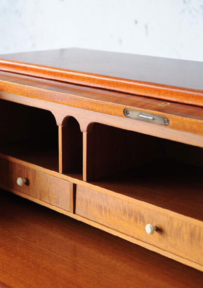 瑞典桃花心木寫字櫃