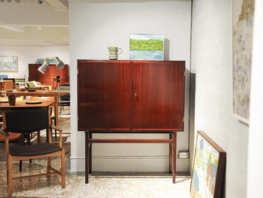 丹麥桃花心木高脚櫃 by Ole Wanscher 丹麥桃花心木高脚櫃 by Ole Wanscher