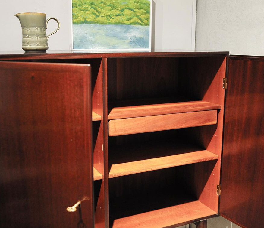 桃花心木高脚櫃