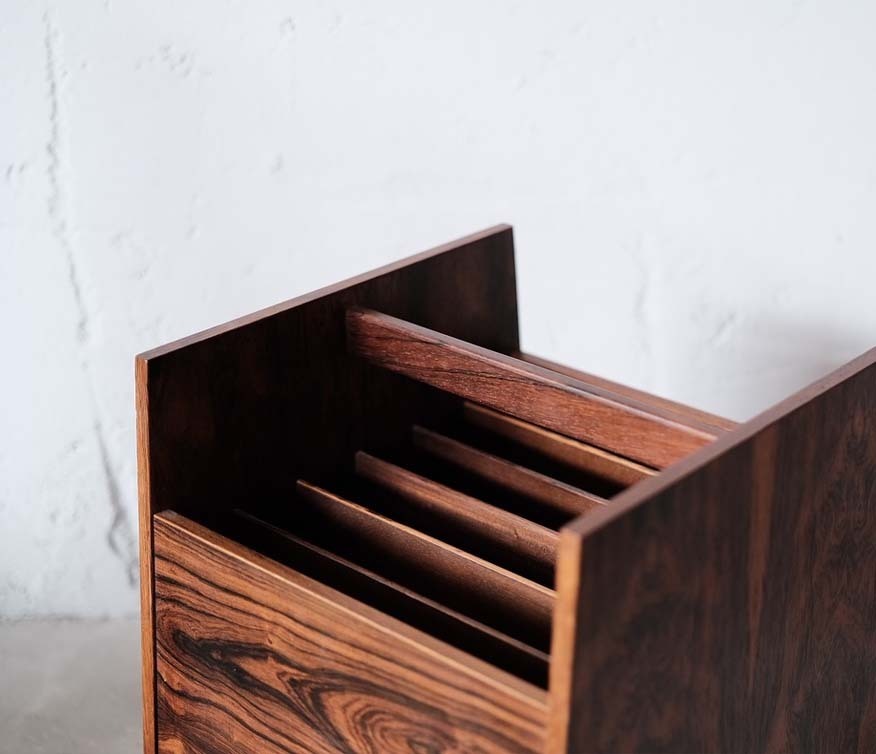 挪威老件雜誌/黑膠唱片櫃 挪威老件雜誌/黑膠唱片櫃