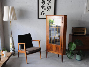 丹麥玫瑰木角落櫃 for Valentinsen Møbelfabrik 丹麥玫瑰木角落櫃 for Valentinsen Møbelfabrik