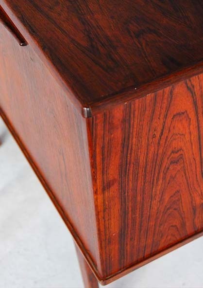 丹麥玫瑰木酒櫃