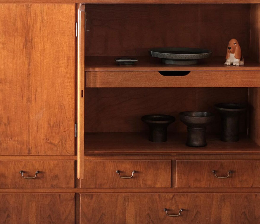 桃花心木餐具櫃