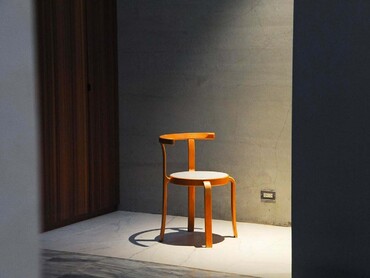 Rud Thygesen & Johnny Sørensen 8000 Series 丹麥堆疊椅 Rud Thygesen & Johnny Sørensen 8000 Series 丹麥堆疊椅