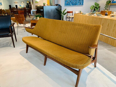 羊毛扶手沙發 Carl Edward Matthes