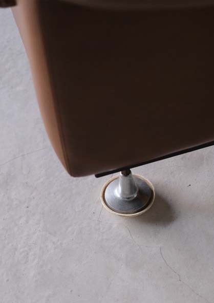 帶輪皮革單人沙發