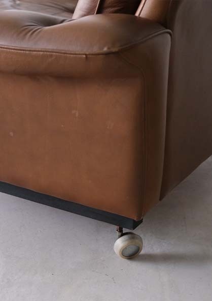 丹麥帶輪單人沙發