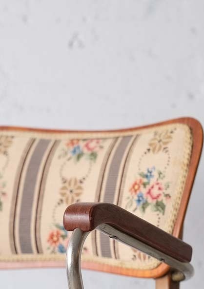 丹麥金屬扶手椅 丹麥金屬扶手椅