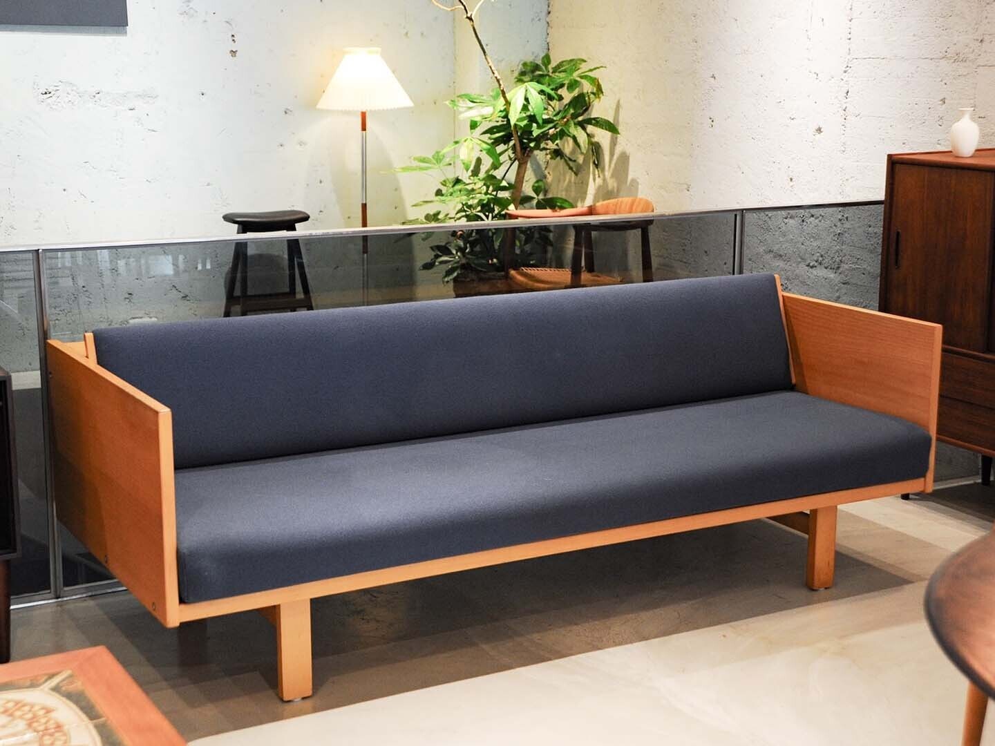 GE259 Day bed