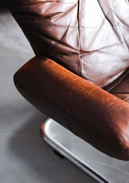 玫瑰木皮革休閒椅 玫瑰木皮革休閒椅