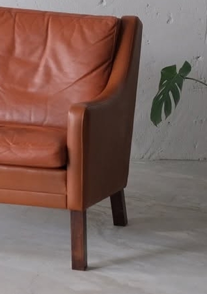 老件皮革雙人沙發