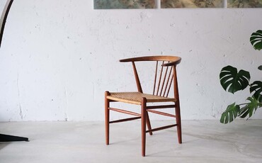 Illum Wikkelsø model 24GT 丹麥單椅