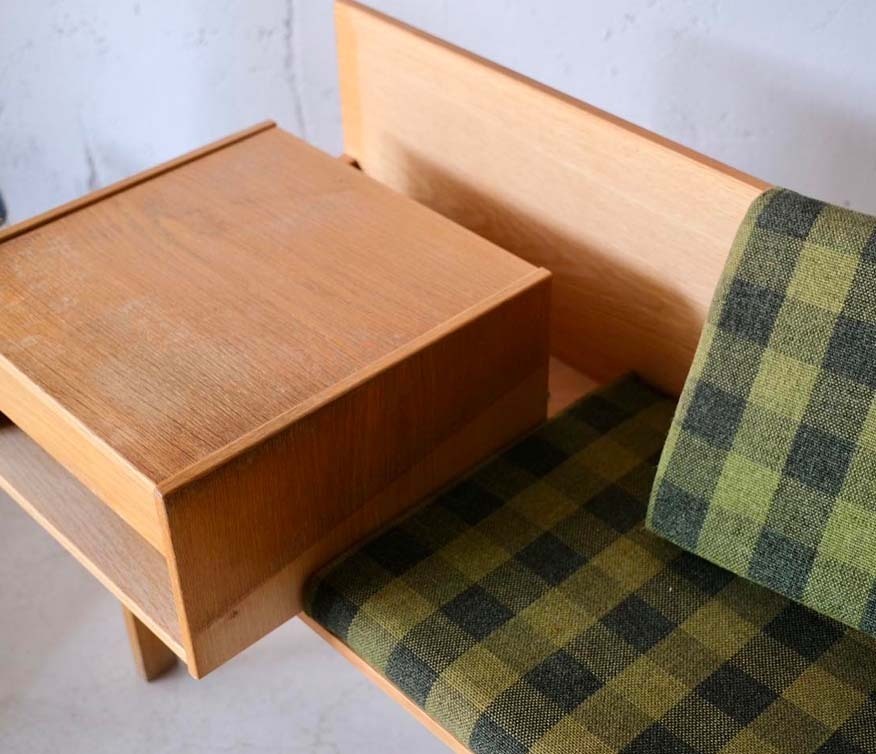 橡木帶背電話椅 橡木帶背電話椅