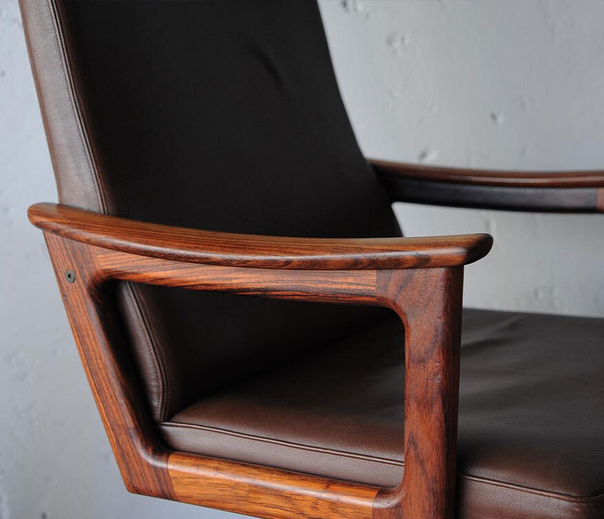 玫瑰木高背辦公椅