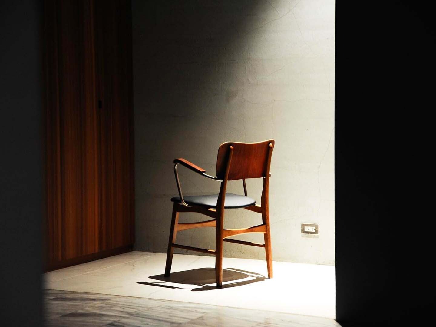 丹麥柚木金屬扶手椅 by Ib Kofod Larsen