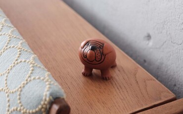 迷你鬥牛犬 mini Bulldog brown by Lisa Larson