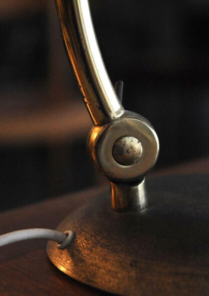 包浩斯黃銅檯燈