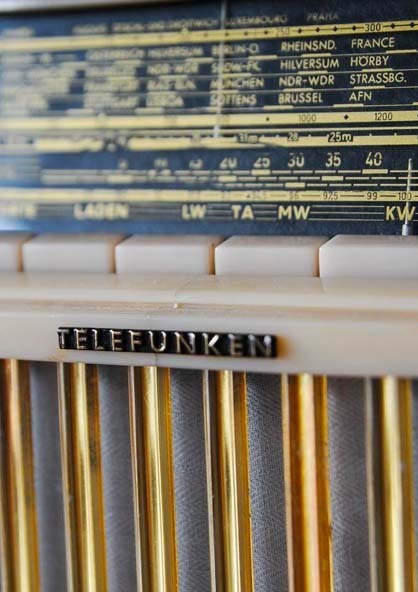 德律風根收音機