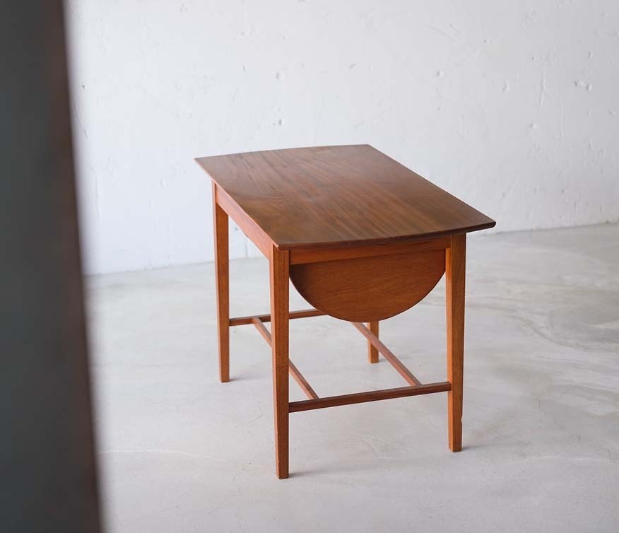 丹麥桃花心木咖啡邊桌