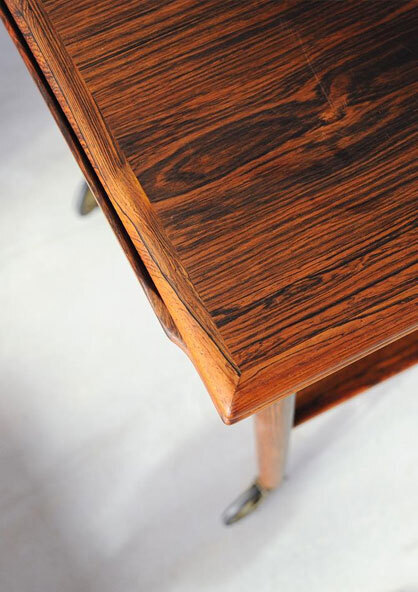 玫瑰木酒吧推車 玫瑰木酒吧推車