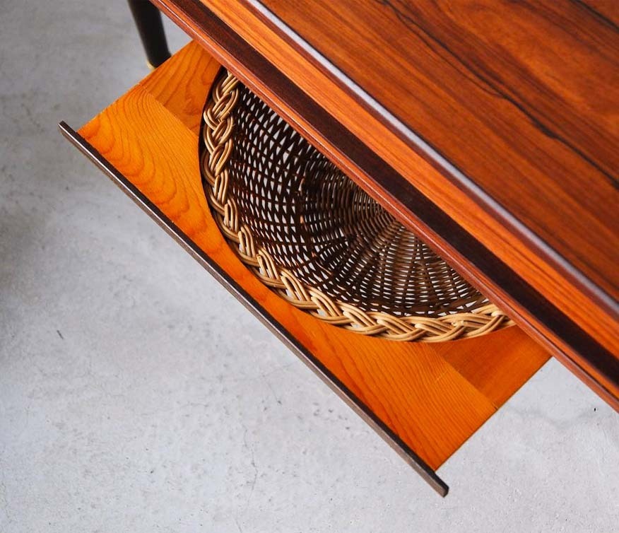 丹麥玫瑰木針織桌