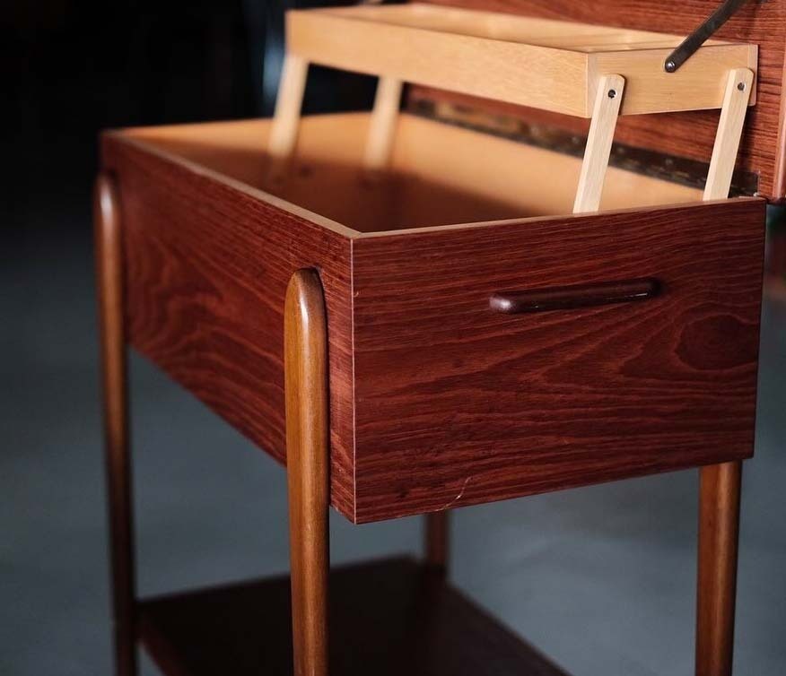 丹麥老件縫紉桌 丹麥老件縫紉桌