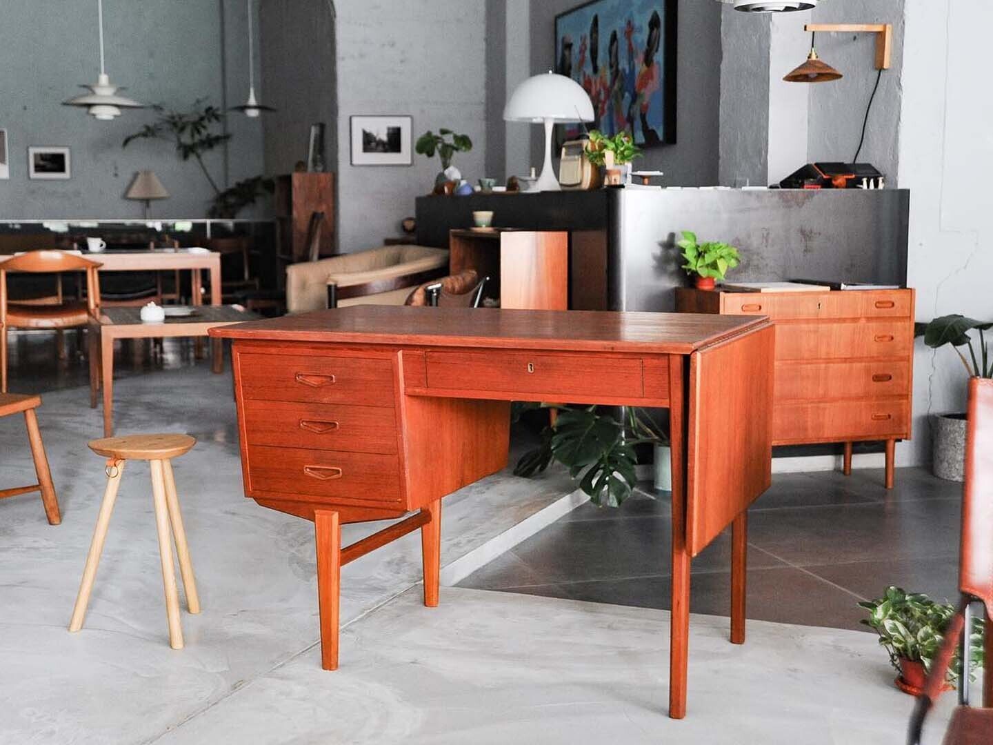 丹麥老件柚木延伸書桌