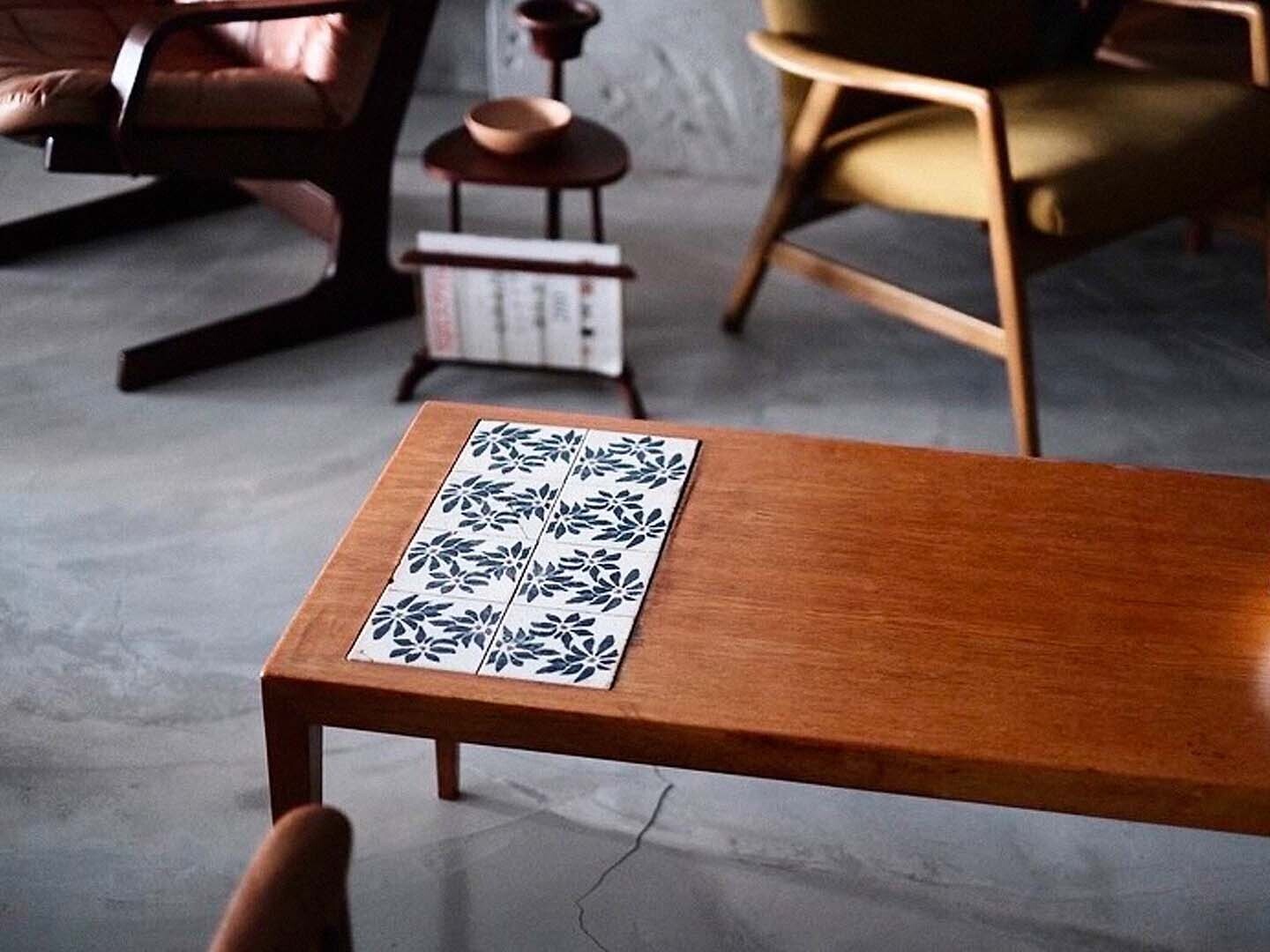 丹麥白瓷磚桌