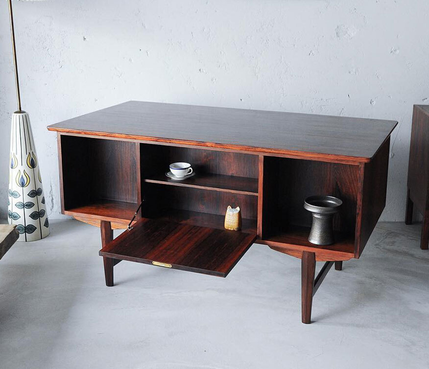 丹麥玫瑰木書桌