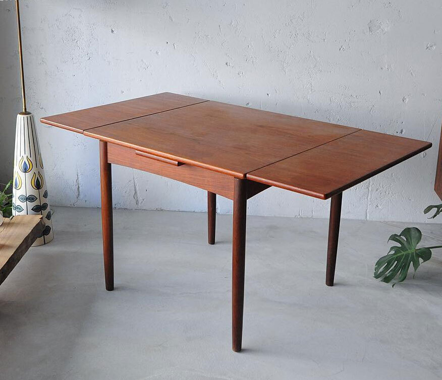 丹麥柚木方餐桌
