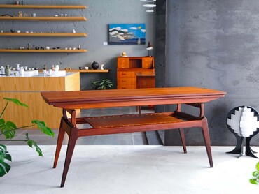 B.C. Møbler 丹麥柚木變形咖啡桌 B.C. Møbler 丹麥柚木變形咖啡桌