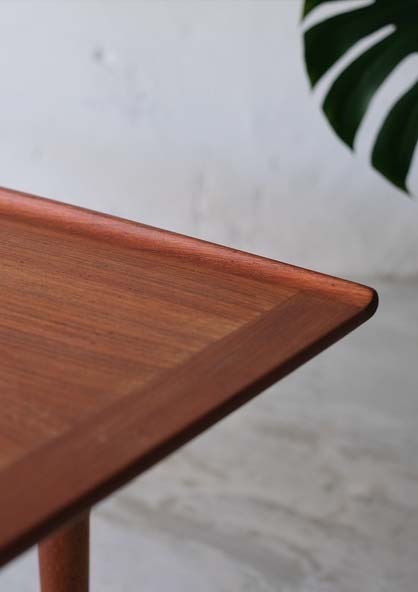 丹麥設計咖啡桌