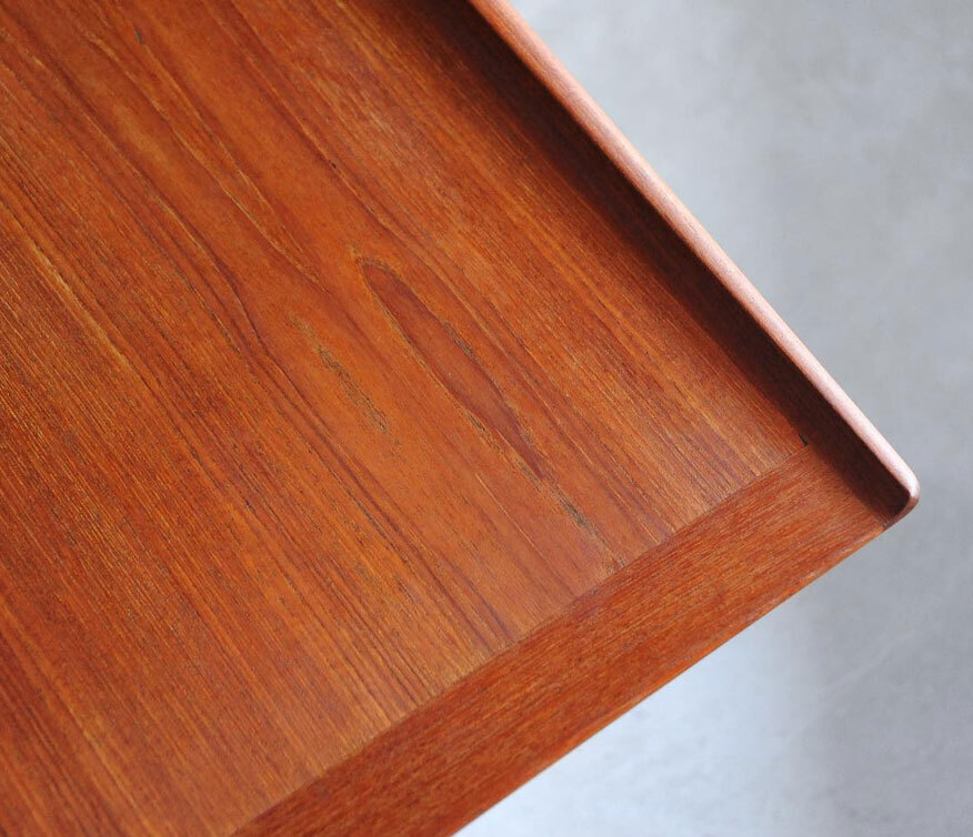 丹麥設計咖啡桌