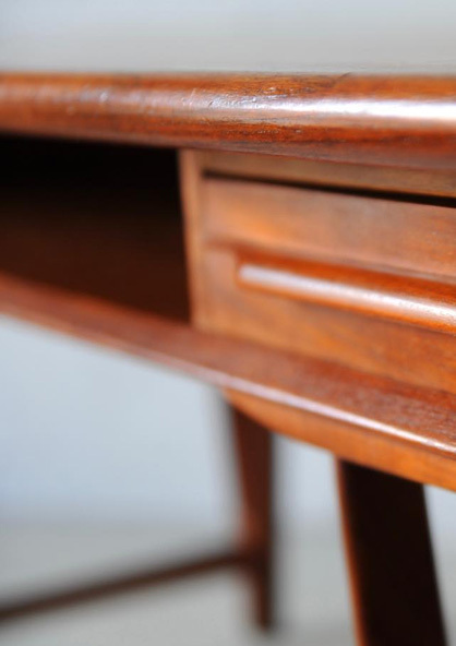 丹麥V字型桌腳 V字型桌腳