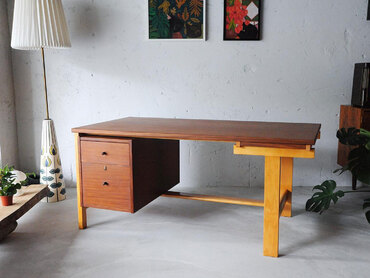 Hans J. Wegner丹麥功能辦公桌 Hans J. Wegner丹麥功能辦公桌