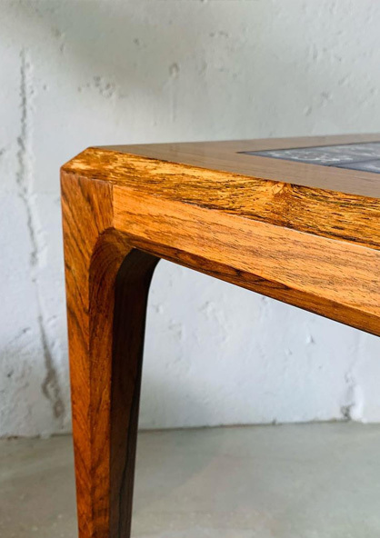 丹麥玫瑰木皇家哥本哈根磁磚桌 丹麥玫瑰木皇家哥本哈根磁磚桌