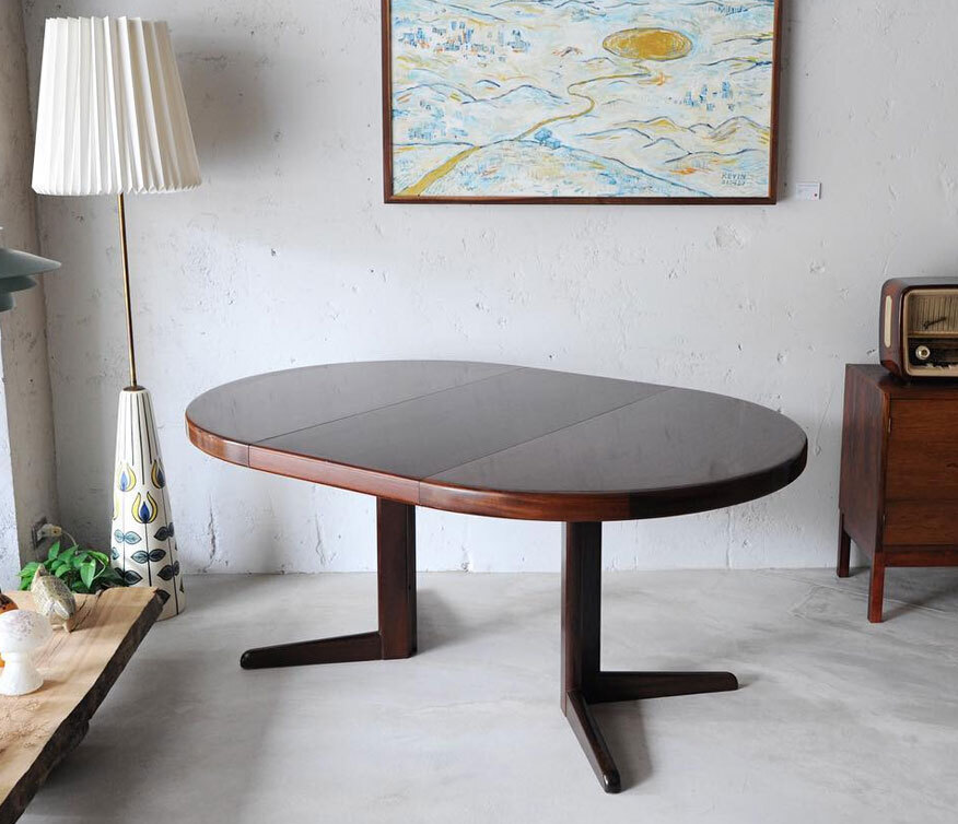 丹麥圓形延伸餐桌 丹麥圓形延伸餐桌