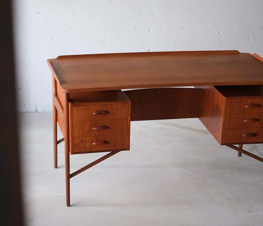 丹麥柚木辦公書桌
